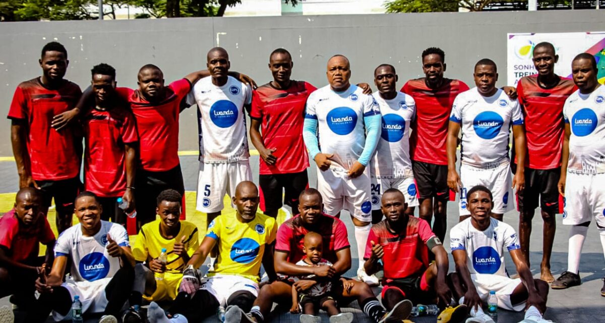 CFL FECHA COM VITÓRIA PARTICIPAÇÃO NO TORNEIO DE FUTSAL ALUSIVO AOS 33 ANOS DA ELISAL.
